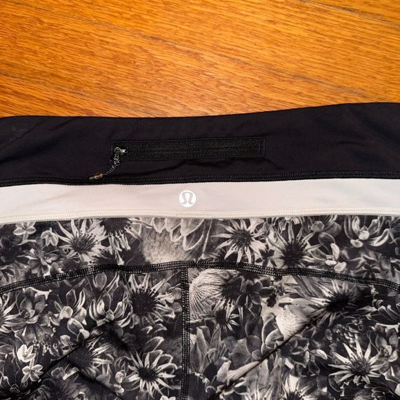 Lululemon up the pace leggings - Picture 3 of 4